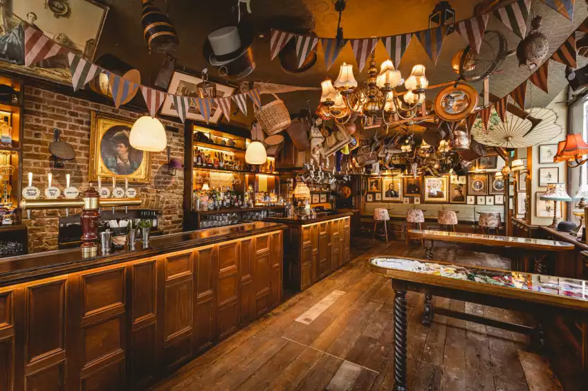 Mr Fogg's Hat Tavern & Gin Club