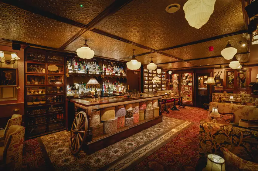 Mr Fogg's Hat Tavern & Gin Club