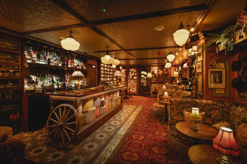 Mr Fogg's Hat Tavern & Gin Club