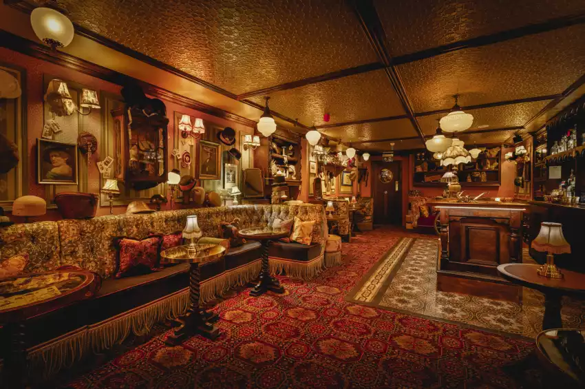 Mr Fogg's Hat Tavern & Gin Club