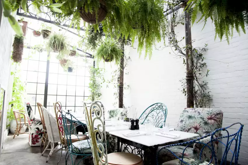 Bourne & Hollingsworth Buildings