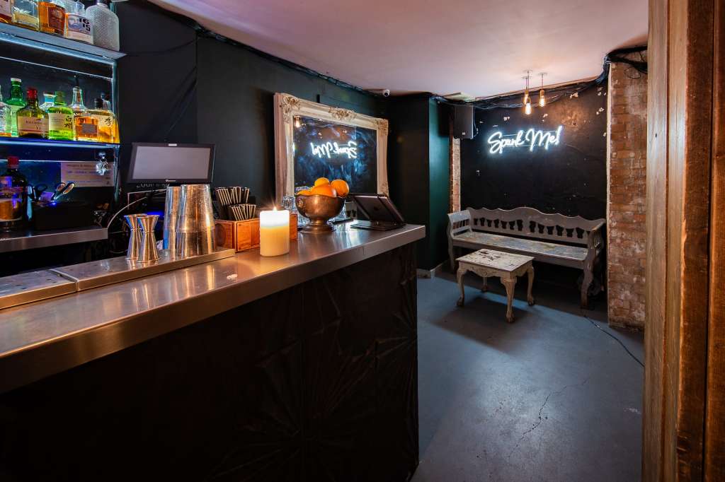 Looking Glass Cocktail Club