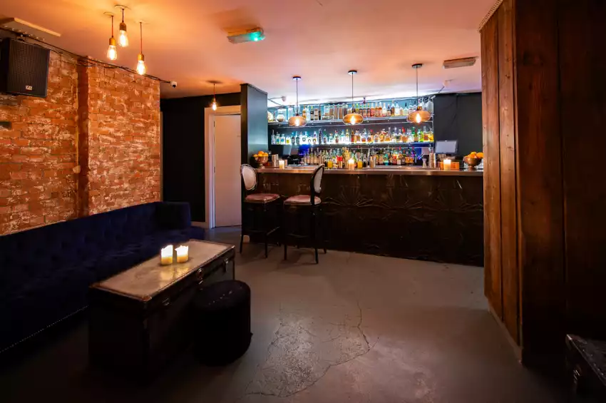 Looking Glass Cocktail Club