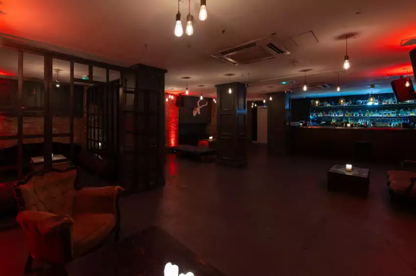 Looking Glass Cocktail Club