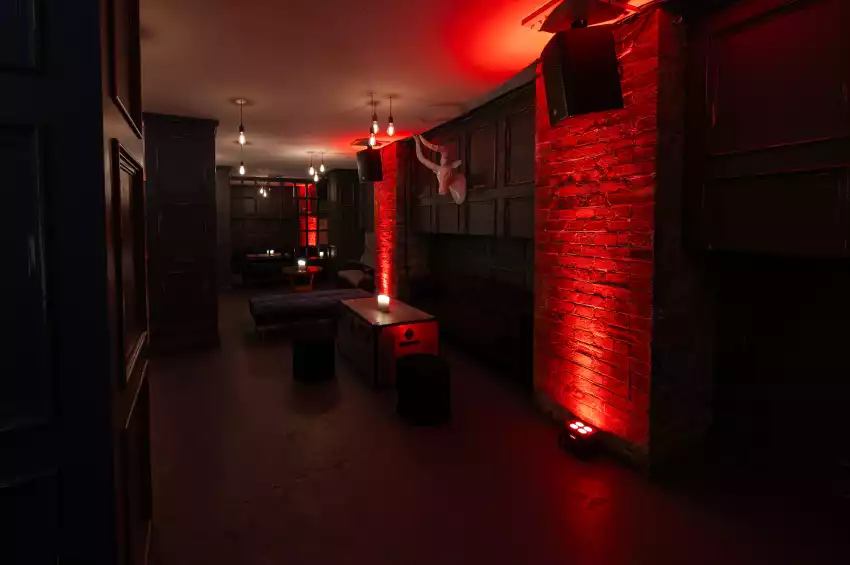 Looking Glass Cocktail Club