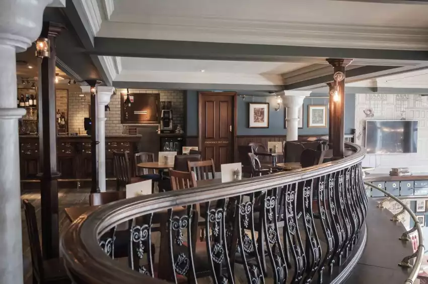 The Barrowboy & Banker 