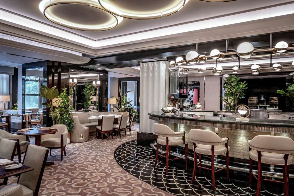 River Restaurant 
