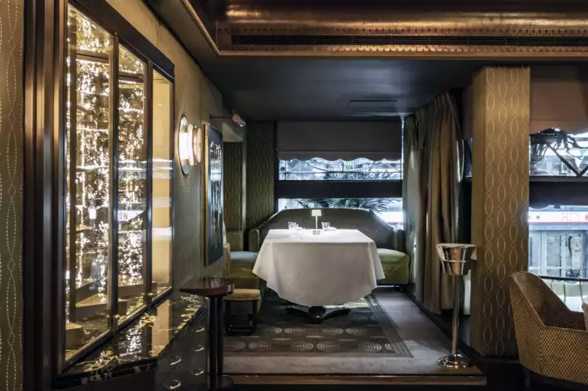 1890 by Gordon Ramsay