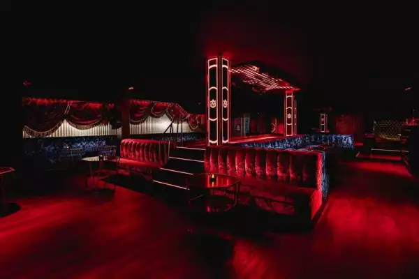 Cirque le Soir