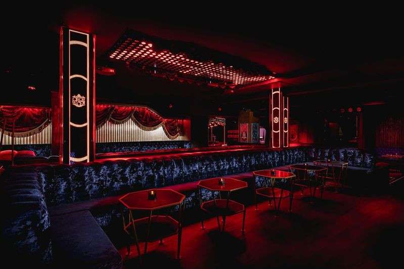Cirque le Soir