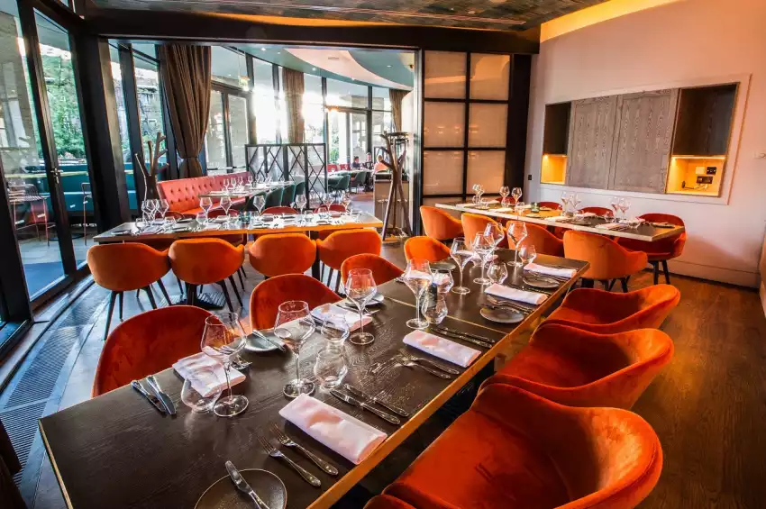 Rotunda Bar & Restaurant 