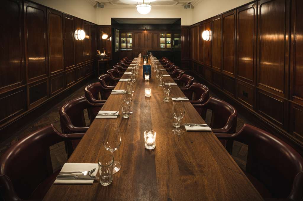 Hawksmoor Guildhall 