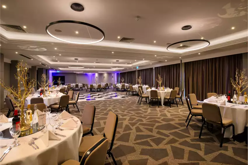 DoubleTree by Hilton London - Ealing