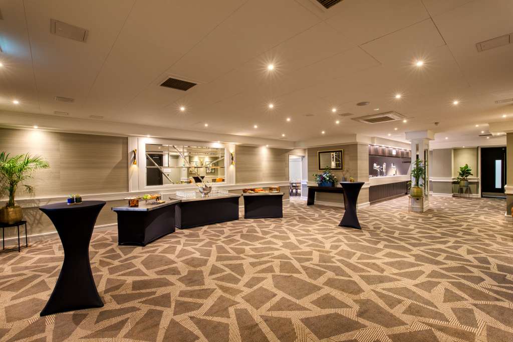 DoubleTree by Hilton London - Ealing