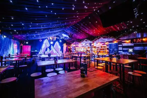 The Curling Club - Vinegar Yard