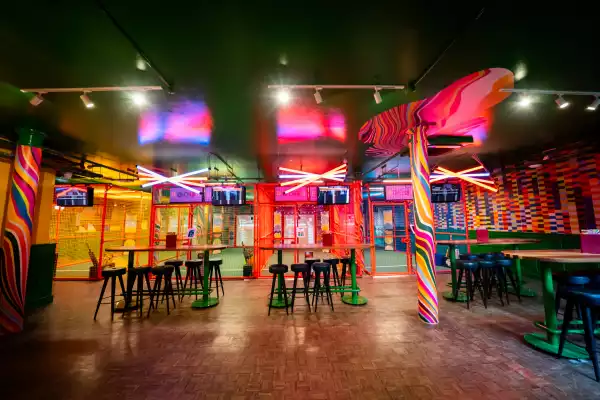 Sixes Social Cricket - London Bridge