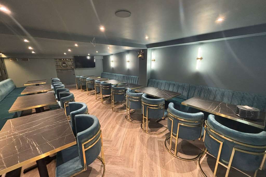 ZOYA GRILL & LOUNGE 