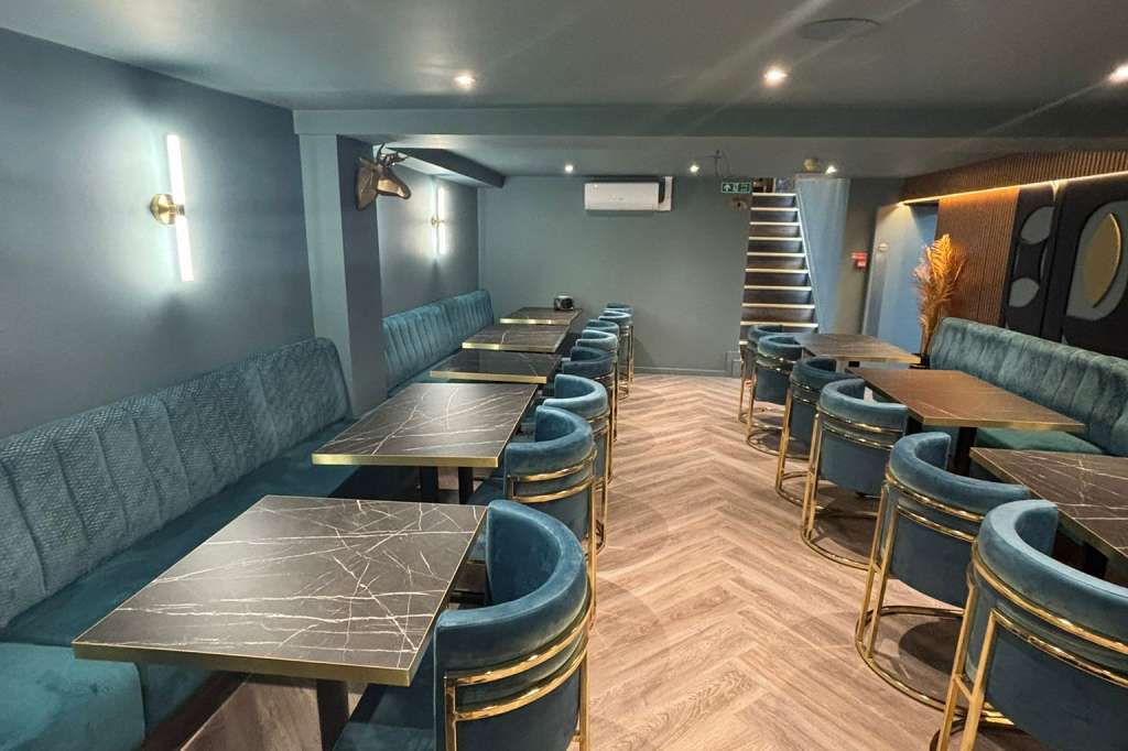 ZOYA GRILL & LOUNGE 
