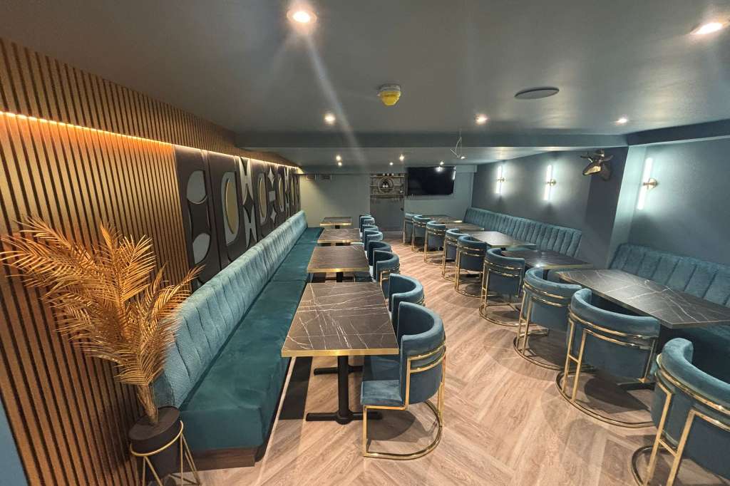 ZOYA GRILL & LOUNGE 