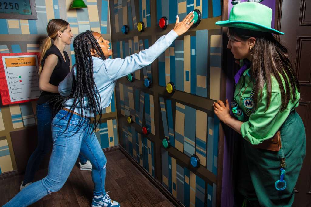MONOPOLY LIFESIZED