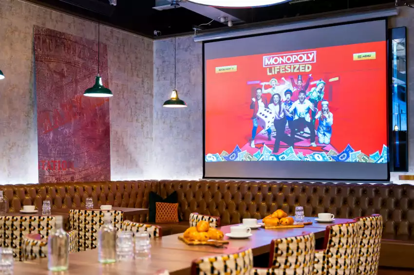 The Top Hat Restaurant & Bar