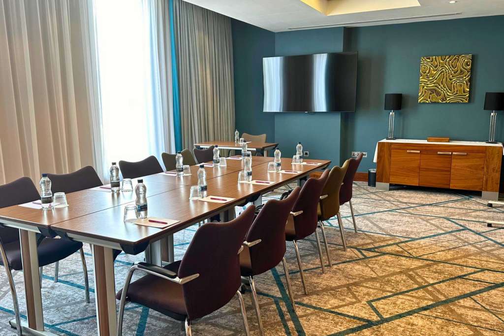 Crowne Plaza Reading East