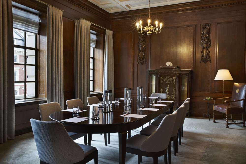 Ten Trinity Square Members Club