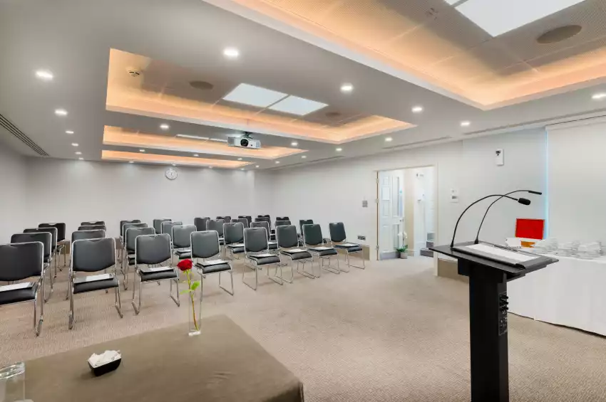 Gem  Langham Court Hotel