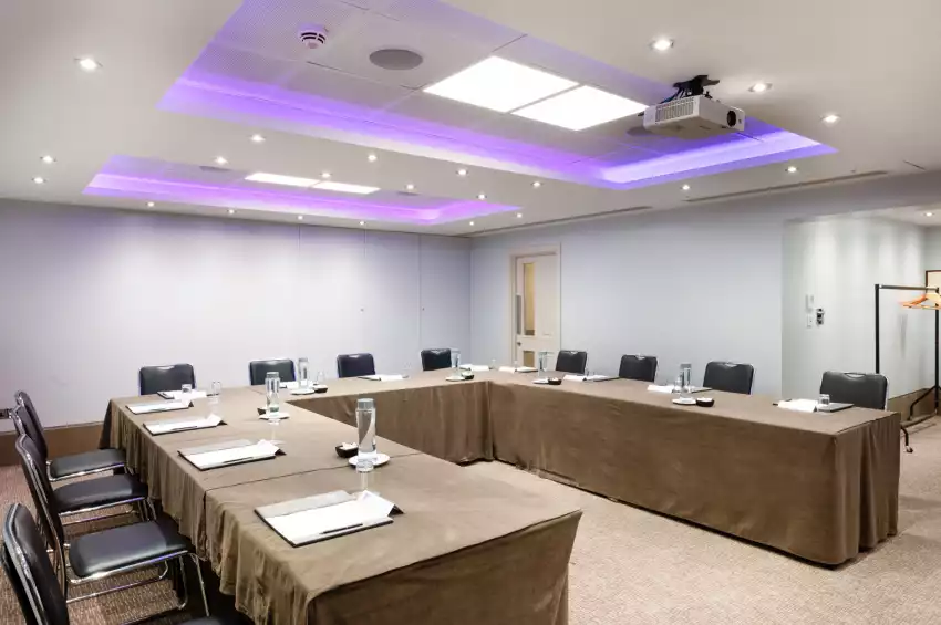 Gem  Langham Court Hotel