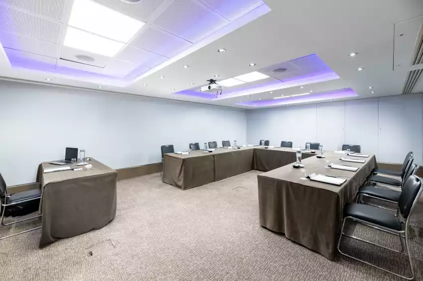 Gem  Langham Court Hotel