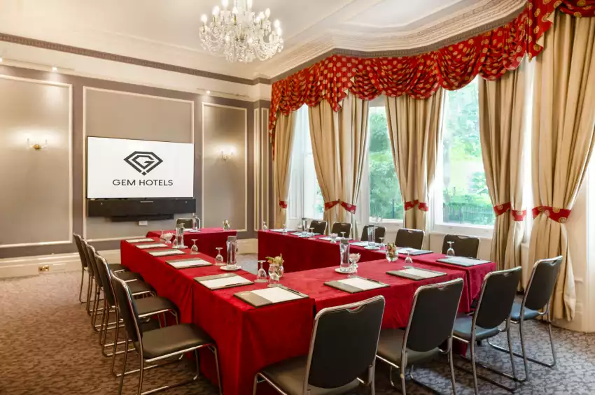 Gem Strathmore Hotel