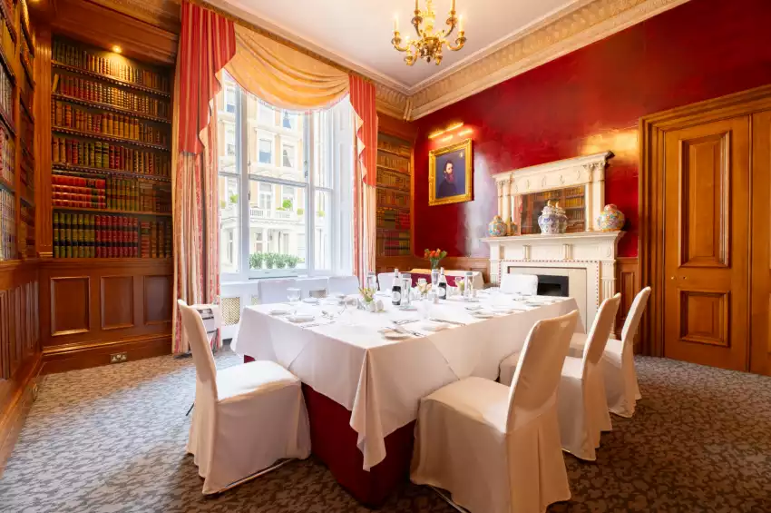 Gem Strathmore Hotel