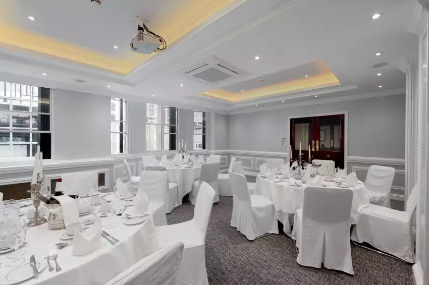 Gem  Fitzrovia Hotel