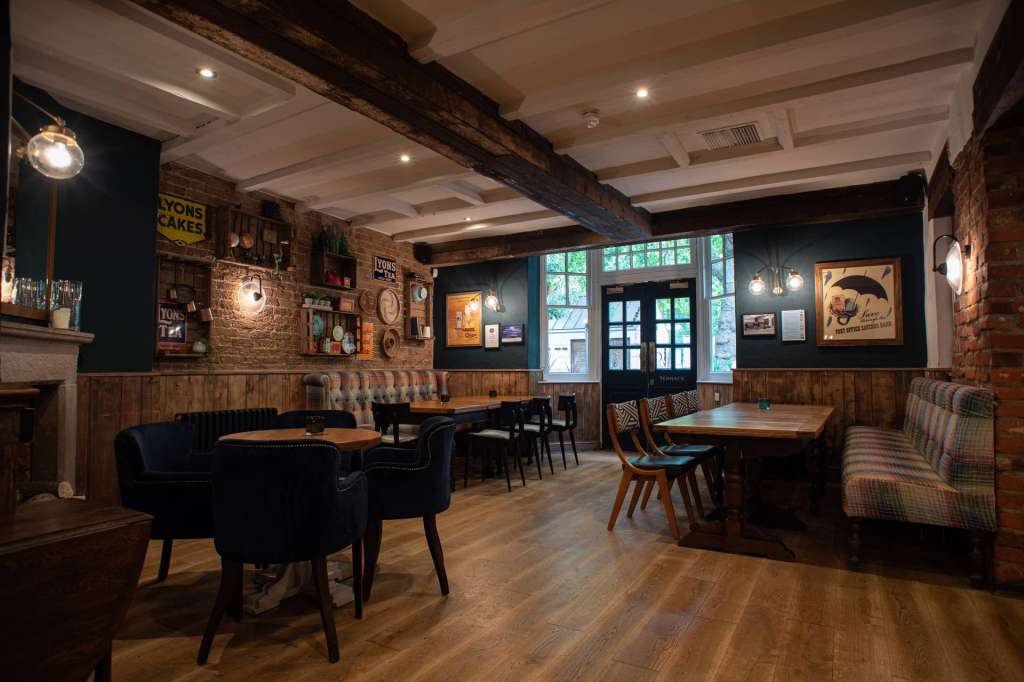 The Queens Head