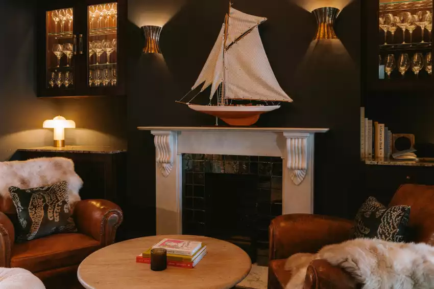 No. 124 Brighton No. 124 Brighton