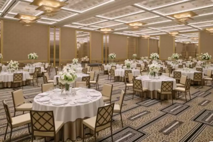 The Peninsular London 