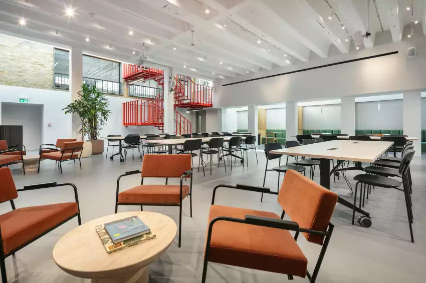 Hale House by Spacemade