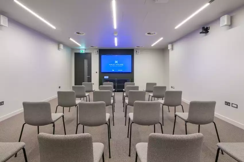 Hale House by Spacemade