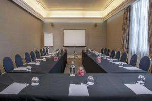 De Vere Grand Connaught Rooms