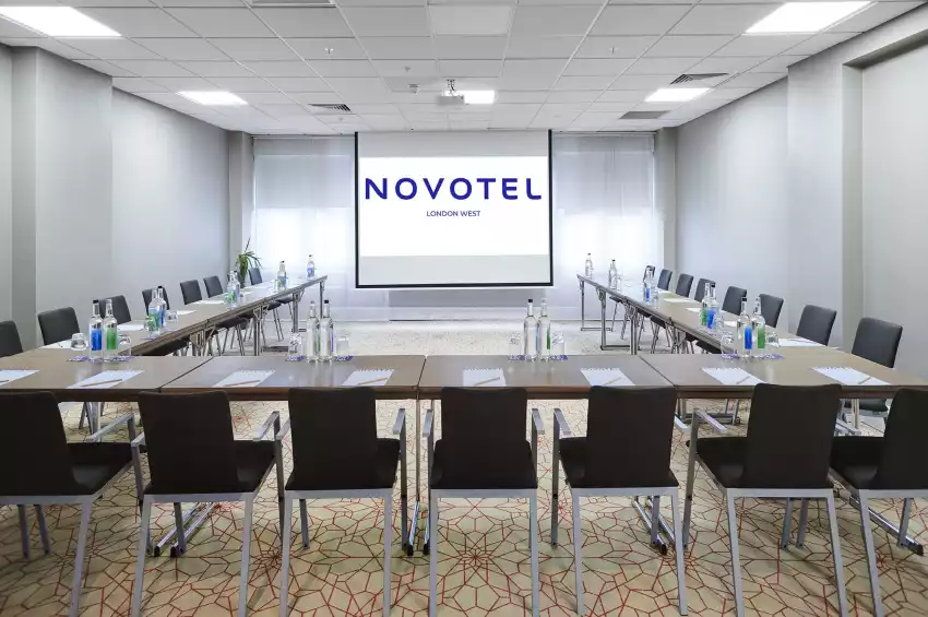 Novotel London West