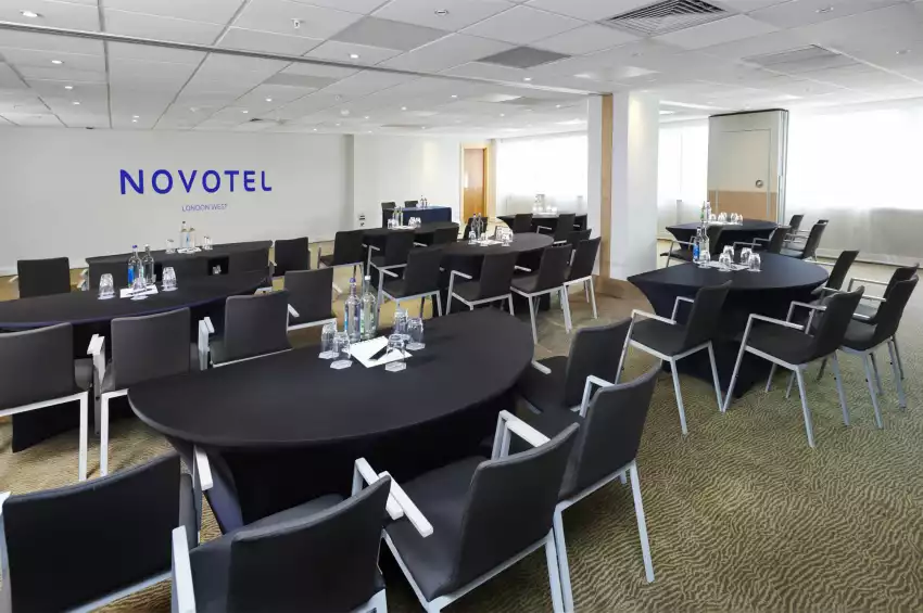 Novotel London West