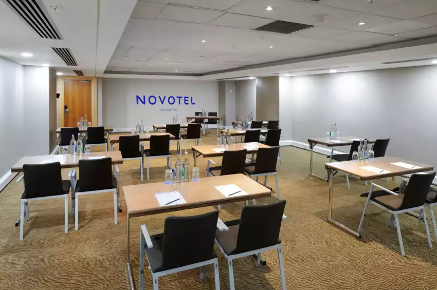 Novotel London West