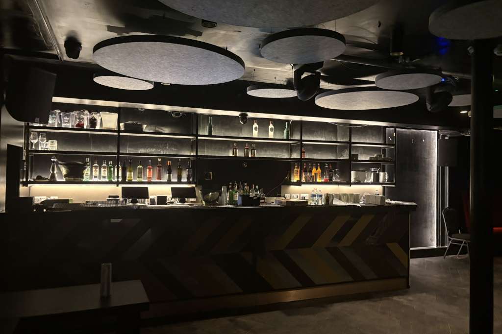 Loco Hombre Cantina 