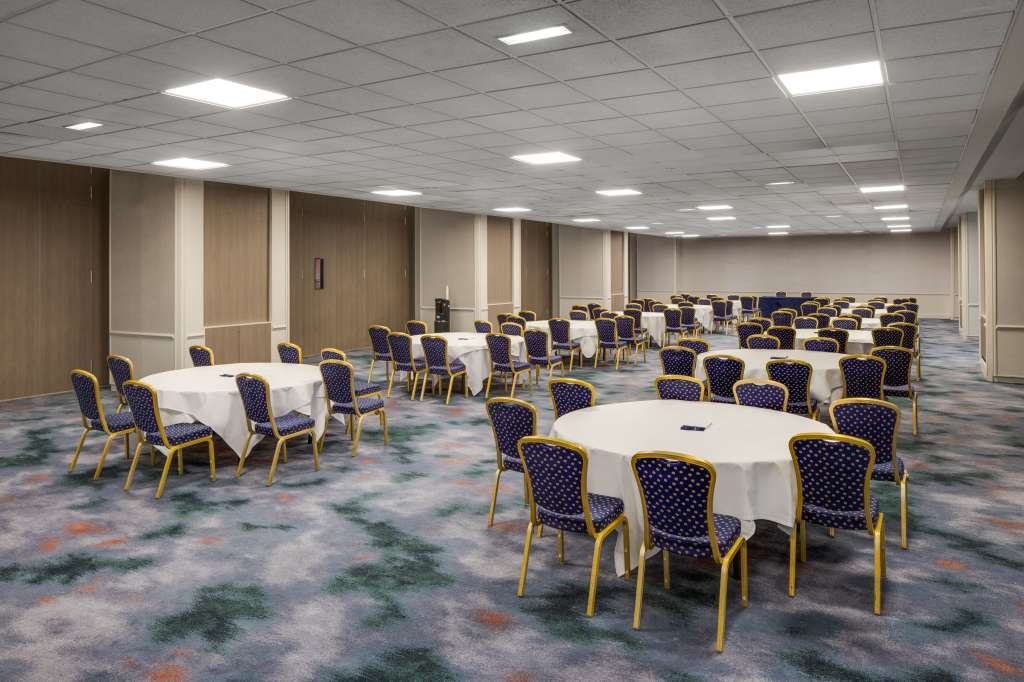DoubleTree by Hilton Brighton Metropole