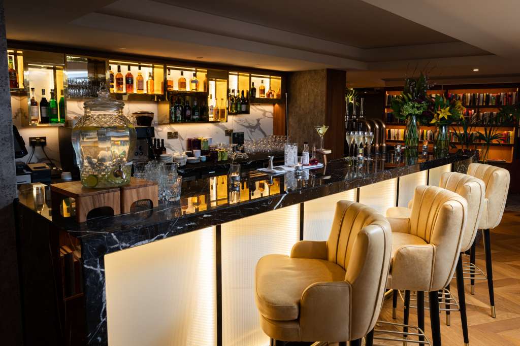Middle Eight Hotel