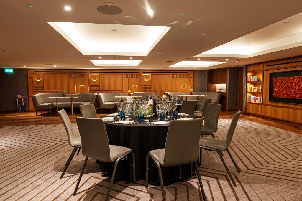 Middle Eight Hotel
