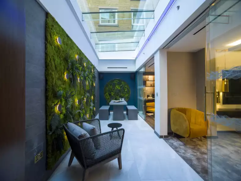Signature Luxury Suite