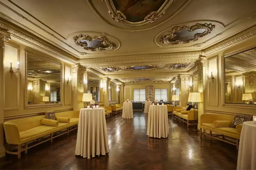 Alex Dilling at Hotel Cafe Royal