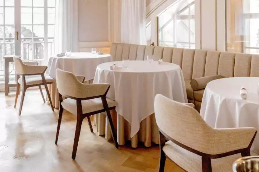 Alex Dilling at Hotel Cafe Royal