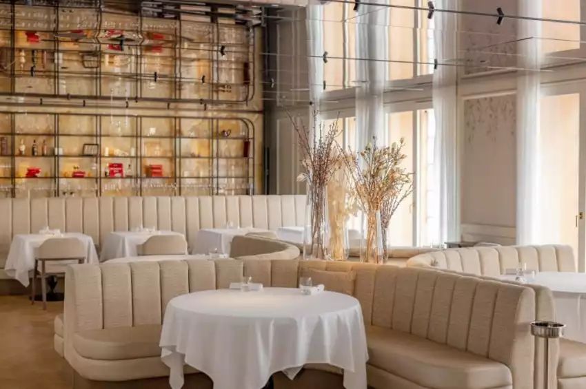 Alex Dilling at Hotel Cafe Royal